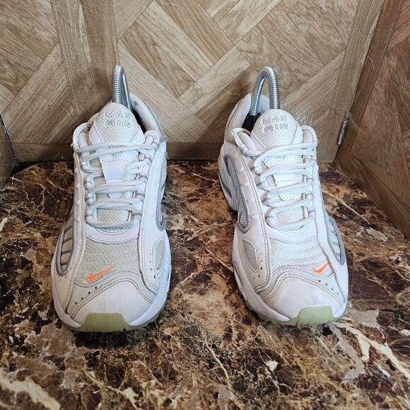 Nike women's Air Max Tail Wind white running training shoes size 7.5. - Picture 7 of 11